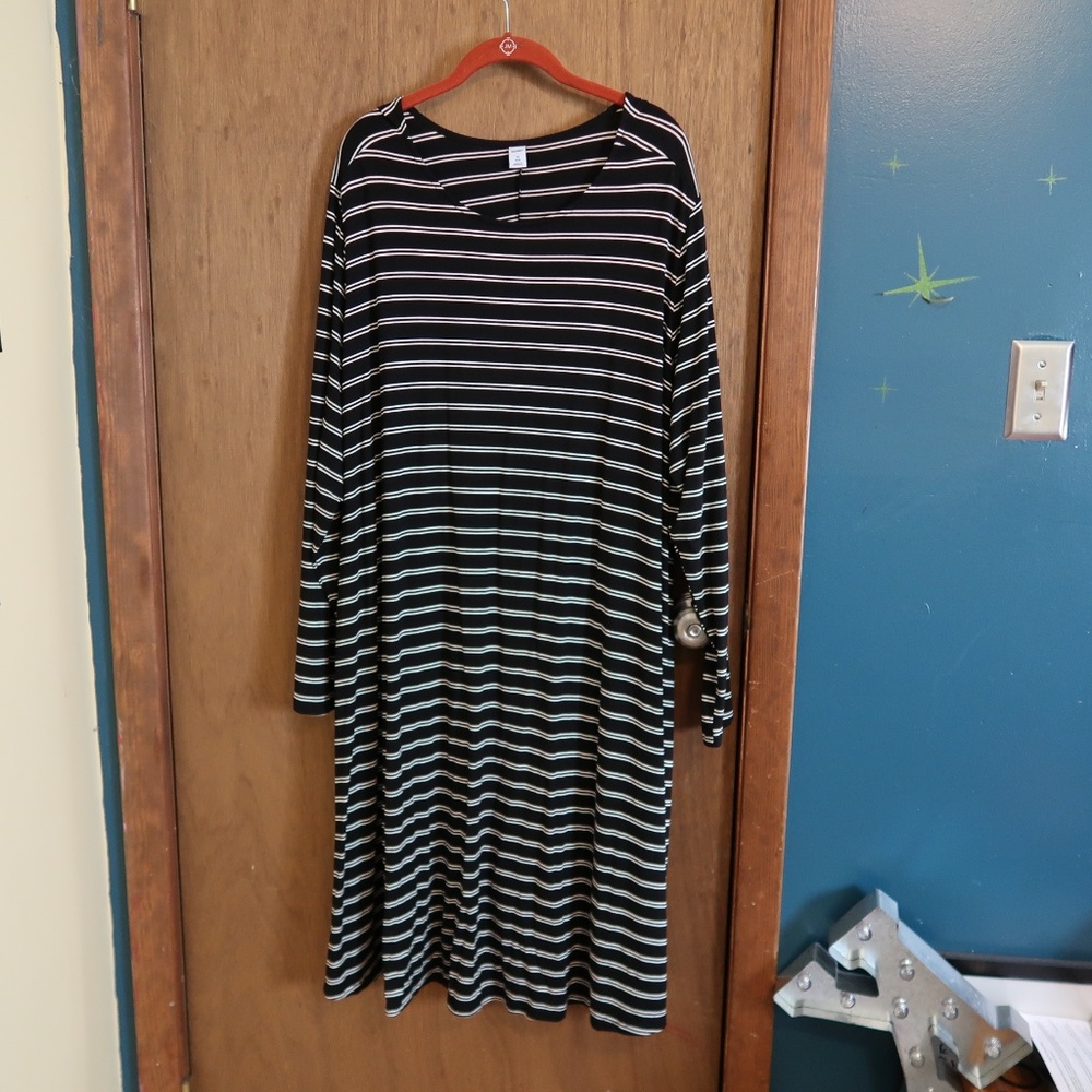 Old Navy Long Sleeve Dress